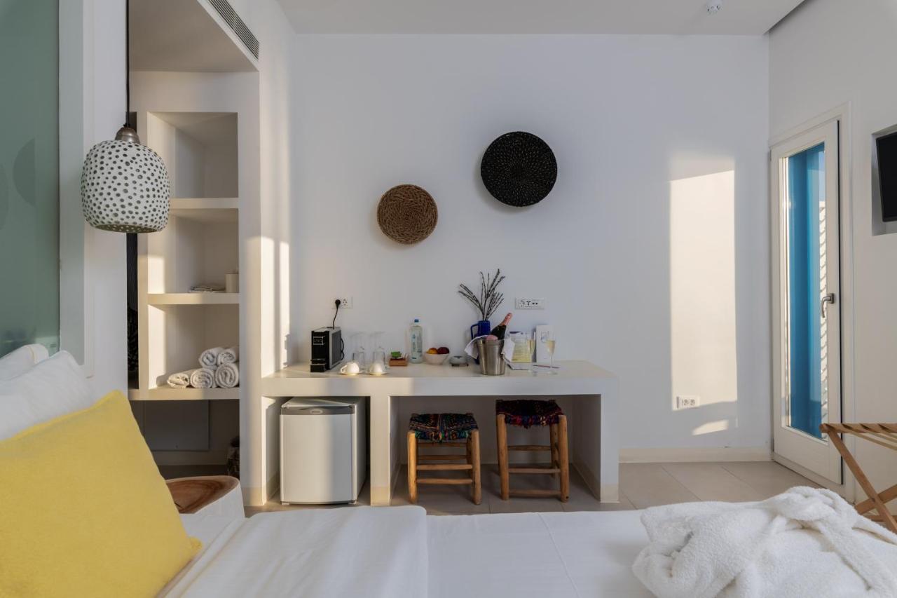 Bluetopia Suites Mykonos Town Exteriör bild