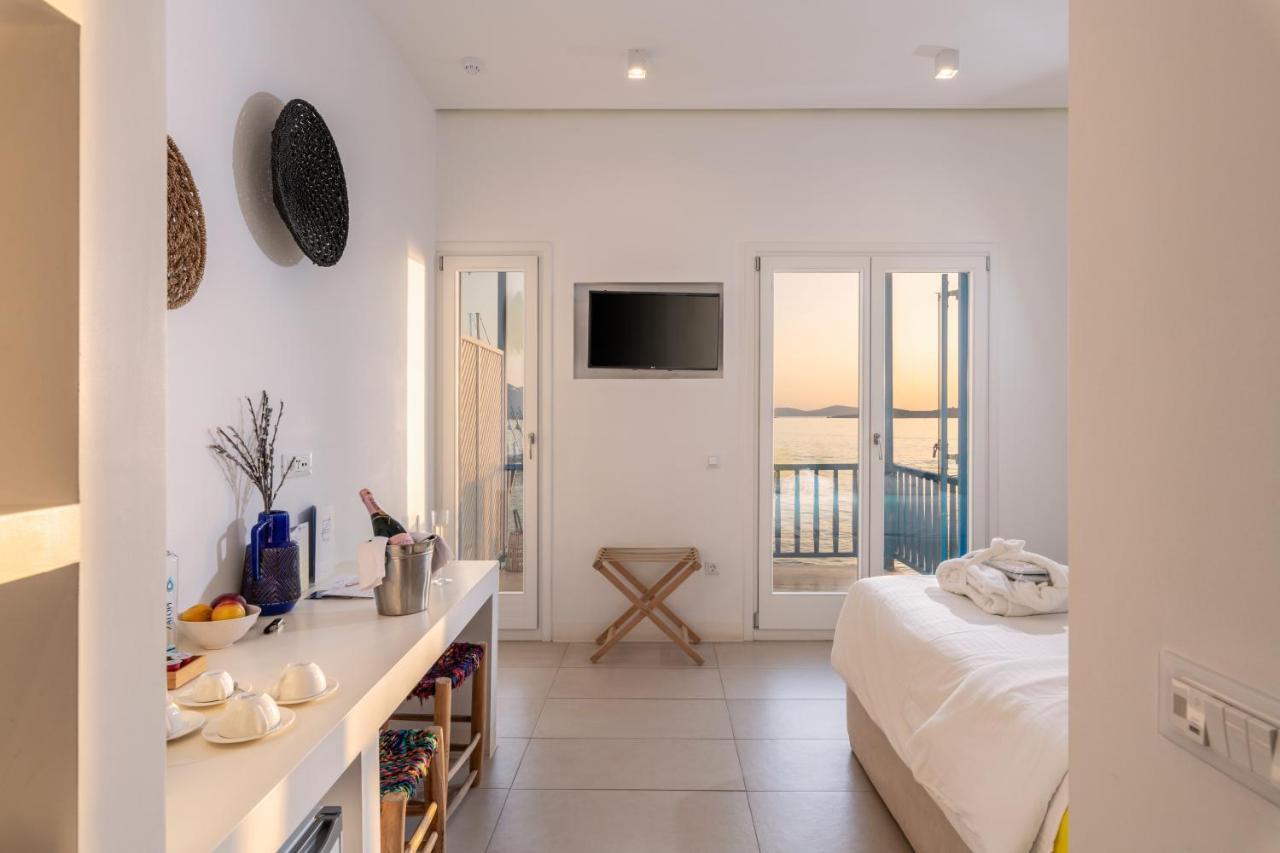 Bluetopia Suites Mykonos Town Exteriör bild