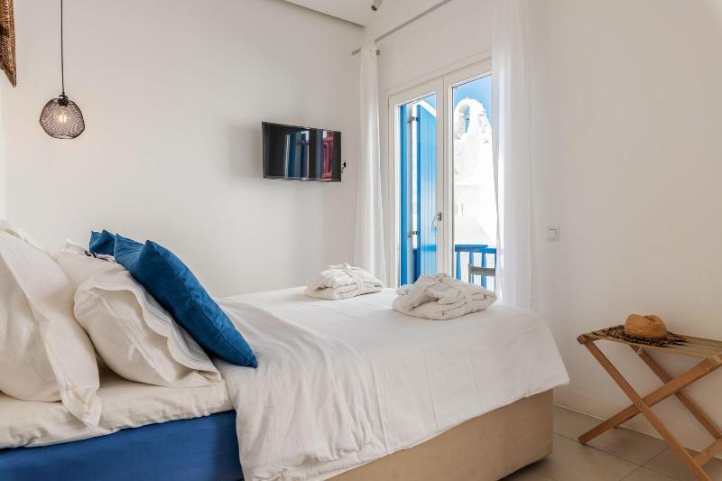 Bluetopia Suites Mykonos Town Exteriör bild