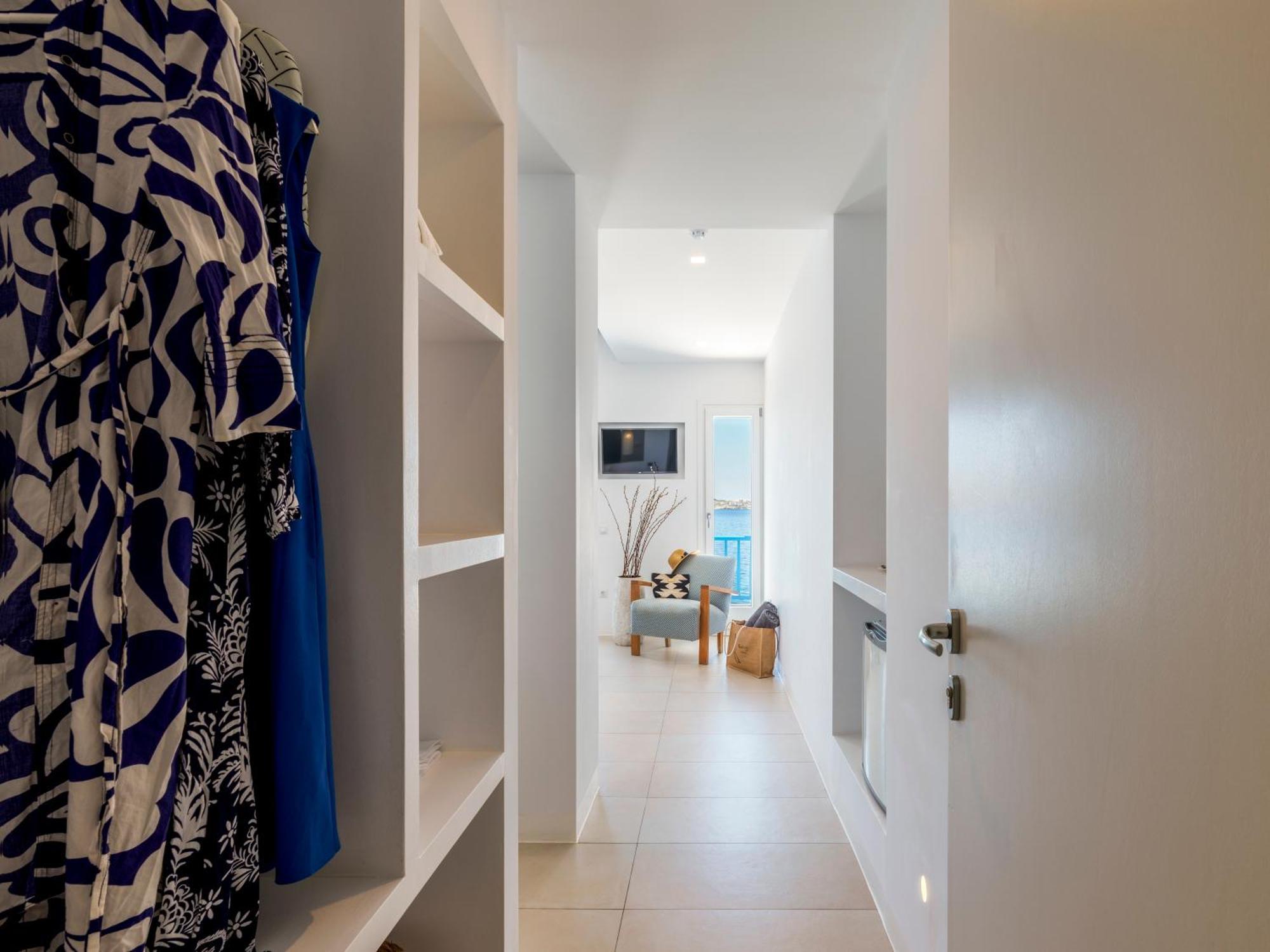 Bluetopia Suites Mykonos Town Exteriör bild